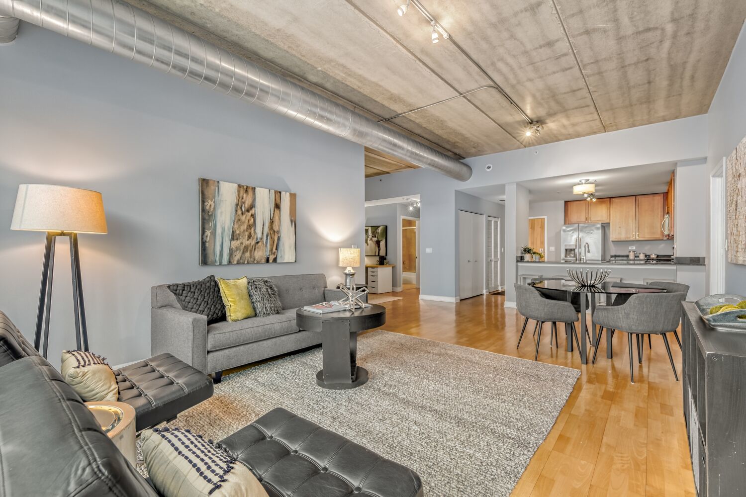 845 N Kingsbury Street 515