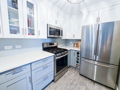 Tiny photo for 170 Inverness Court #1, Elk Grove Village, IL 60007 (MLS # 12604074)