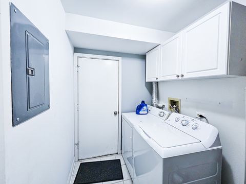 Tiny photo for 170 Inverness Court #1, Elk Grove Village, IL 60007 (MLS # 12604074)