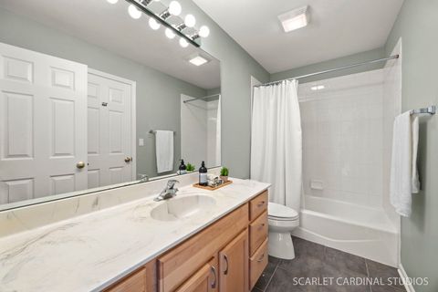 Tiny photo for 2494 Adamsway Drive, Aurora, IL 60502 (MLS # 12627562)