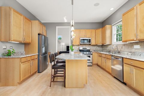 Tiny photo for 1021 W Bogey Lane, Palatine, IL 60067 (MLS # 12485276)