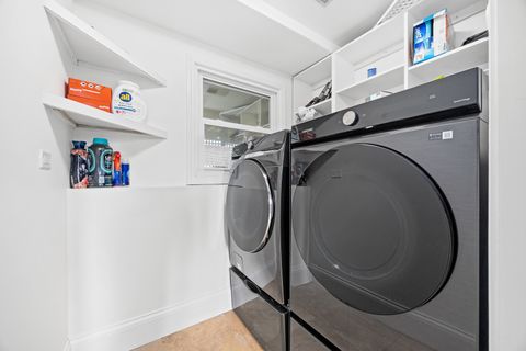 Tiny photo for 960 Sycamore Court, Hoffman Estates, IL 60192 (MLS # 12601981)