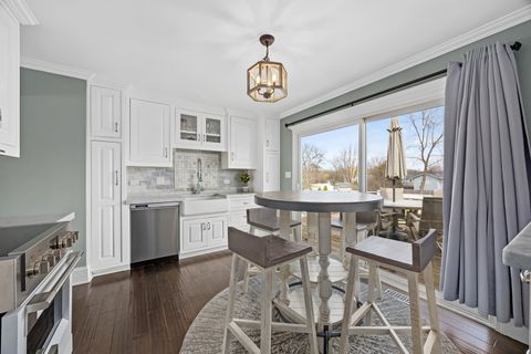 Tiny photo for 960 Sycamore Court, Hoffman Estates, IL 60192 (MLS # 12601981)