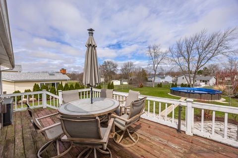 Tiny photo for 960 Sycamore Court, Hoffman Estates, IL 60192 (MLS # 12601981)