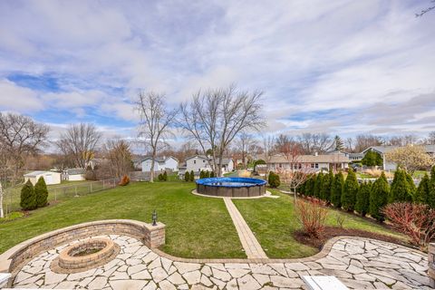 Tiny photo for 960 Sycamore Court, Hoffman Estates, IL 60192 (MLS # 12601981)