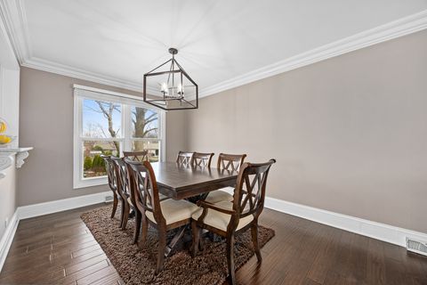 Tiny photo for 960 Sycamore Court, Hoffman Estates, IL 60192 (MLS # 12601981)