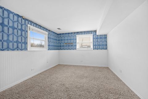 Tiny photo for 960 Sycamore Court, Hoffman Estates, IL 60192 (MLS # 12601981)