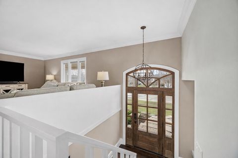 Tiny photo for 960 Sycamore Court, Hoffman Estates, IL 60192 (MLS # 12601981)