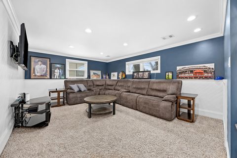 Tiny photo for 960 Sycamore Court, Hoffman Estates, IL 60192 (MLS # 12601981)