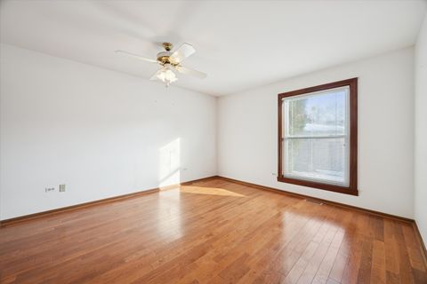 Tiny photo for 3033 Ashton Court, Westchester, IL 60154 (MLS # 12529983)