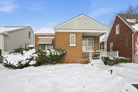 Photo of 126 Warren Street, Calumet City, IL 60409 (MLS # 12526882)