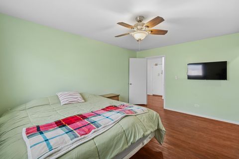 Tiny photo for 9575 Terrace Place #206F, Des Plaines, IL 60016 (MLS # 12543884)