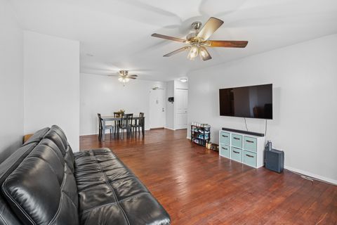 Tiny photo for 9575 Terrace Place #206F, Des Plaines, IL 60016 (MLS # 12543884)