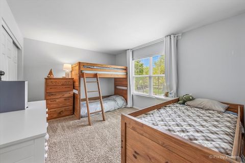 Tiny photo for 380 Fountain Avenue, Elgin, IL 60124 (MLS # 12634506)