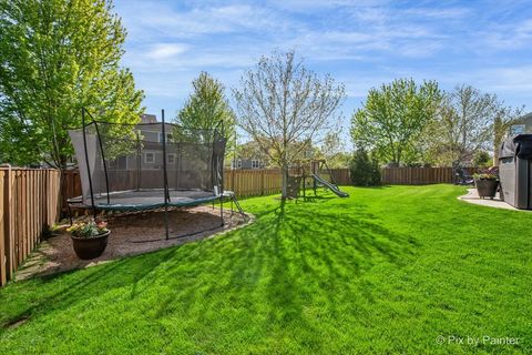 Tiny photo for 380 Fountain Avenue, Elgin, IL 60124 (MLS # 12634506)
