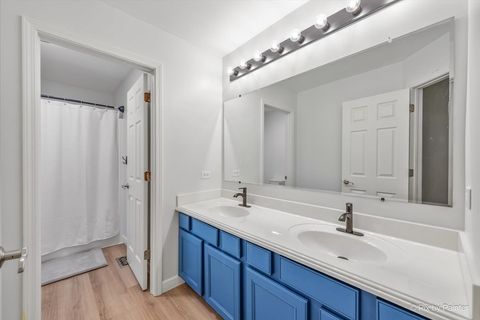 Tiny photo for 380 Fountain Avenue, Elgin, IL 60124 (MLS # 12634506)