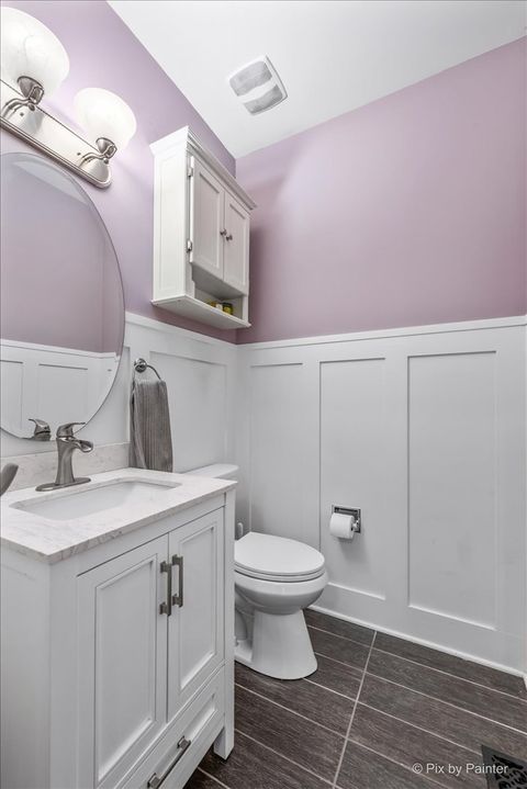 Tiny photo for 380 Fountain Avenue, Elgin, IL 60124 (MLS # 12634506)