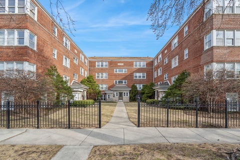 Tiny photo for 2914 W Berwyn Street #2, Chicago, IL 60625 (MLS # 12750248)