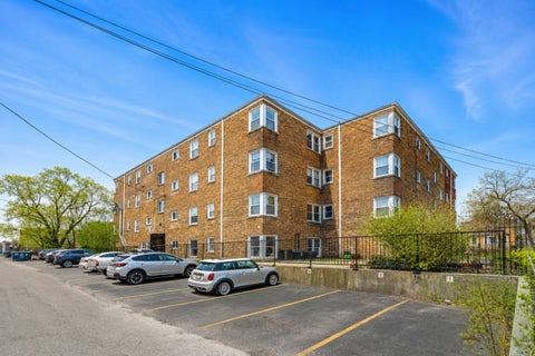 Tiny photo for 2914 W Berwyn Street #2, Chicago, IL 60625 (MLS # 12750248)