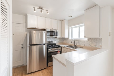 Tiny photo for 2914 W Berwyn Street #2, Chicago, IL 60625 (MLS # 12750248)