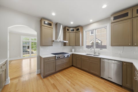 Tiny photo for 301 Spruce Street, Glenview, IL 60025 (MLS # 12761742)