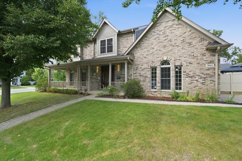 Tiny photo for 301 Spruce Street, Glenview, IL 60025 (MLS # 12761742)