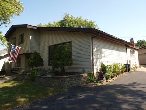 A home in Lindenhurst