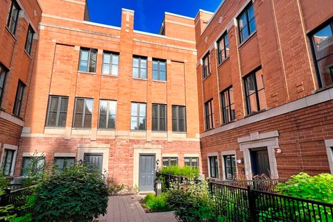 1137 W Monroe Street 17 Chicago IL 60607