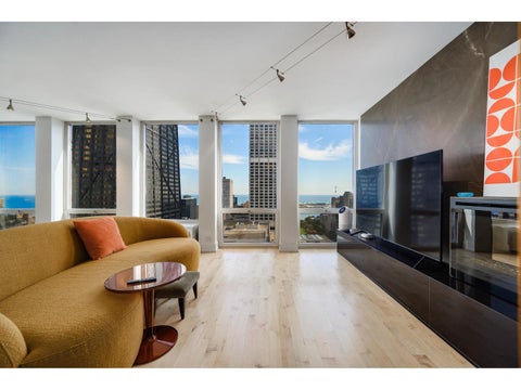 Tiny photo for 111 E Chestnut Street #34H, Chicago, IL 60611 (MLS # 12788586)