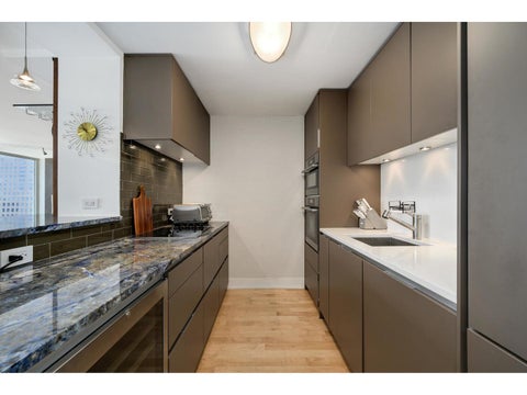 Tiny photo for 111 E Chestnut Street #34H, Chicago, IL 60611 (MLS # 12788586)