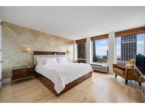 Tiny photo for 111 E Chestnut Street #34H, Chicago, IL 60611 (MLS # 12788586)