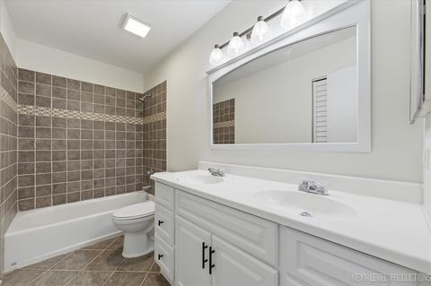 Tiny photo for 346 Timber Oaks Drive, North Aurora, IL 60542 (MLS # 12589696)