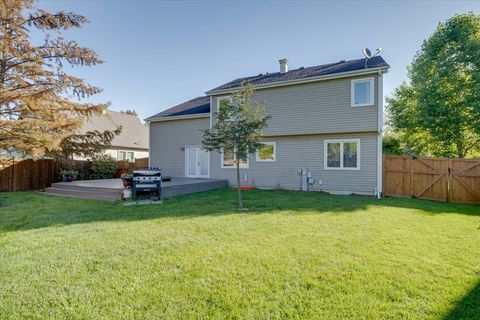 Tiny photo for 346 Timber Oaks Drive, North Aurora, IL 60542 (MLS # 12589696)