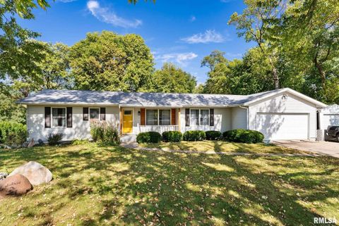 Tiny photo for 2461 Bobwhite Dr Drive, Muscatine, IA 52761 (MLS # QC4268709)