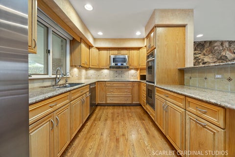 Tiny photo for 27200 W Lakeview Drive South Drive, Lake Barrington, IL 60084 (MLS # 12769935)