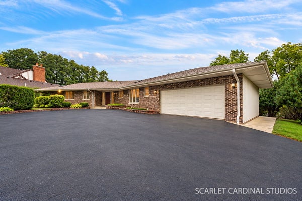 27200 W LAKEVIEW DR S, LAKE BARRINGTON, IL 60084 - Image b875d7d8f86a9151eec08ba5e5540e71/2733268972
