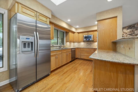 Tiny photo for 27200 W Lakeview Drive South Drive, Lake Barrington, IL 60084 (MLS # 12769935)