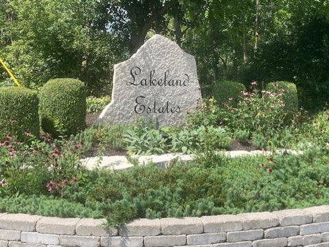 Tiny photo for 27200 W Lakeview Drive South Drive, Lake Barrington, IL 60084 (MLS # 12769935)