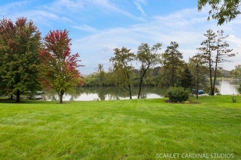 Tiny photo for 27200 W Lakeview Drive South Drive, Lake Barrington, IL 60084 (MLS # 12769935)