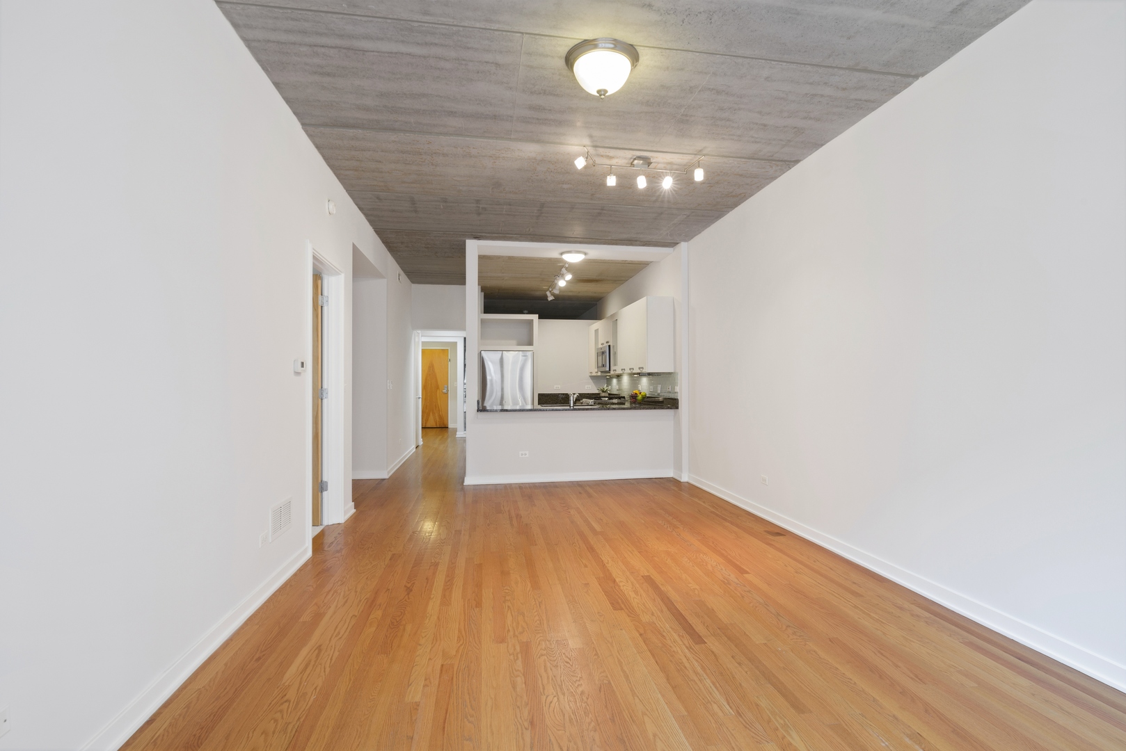 5430 N Sheridan Road 304