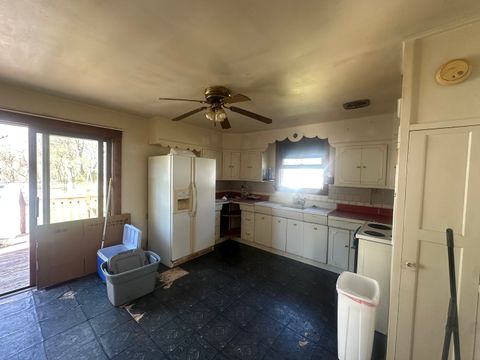 Tiny photo for 2404 Springfield Road, East Peoria, IL 61611 (MLS # 12606054)