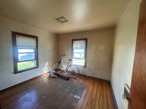 Tiny photo for 2404 Springfield Road, East Peoria, IL 61611 (MLS # 12606054)
