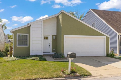 Tiny photo for 6386 Kindling Court, Lisle, IL 60532 (MLS # 12499488)