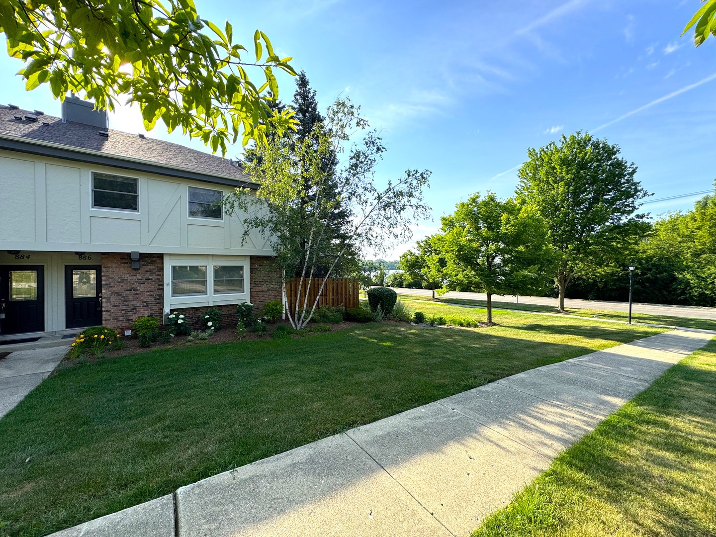 886 Bristol Drive