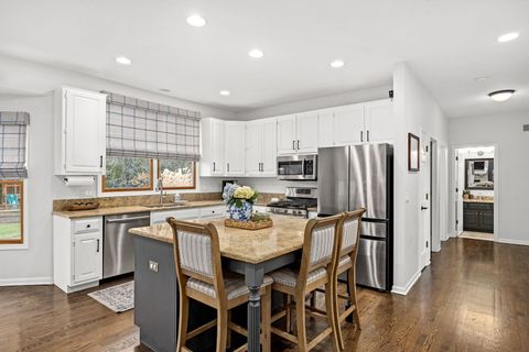 Tiny photo for 6208 Osage Avenue, Downers Grove, IL 60516 (MLS # 12535972)