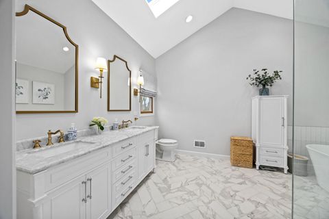 Tiny photo for 6208 Osage Avenue, Downers Grove, IL 60516 (MLS # 12535972)