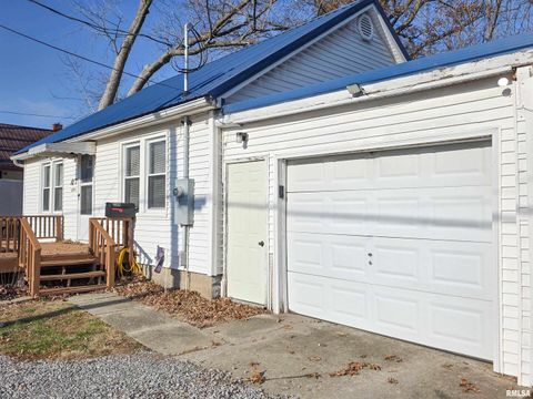 Tiny photo for 1037 E 3RD Street, Flora, IL 62839 (MLS # EB460737)