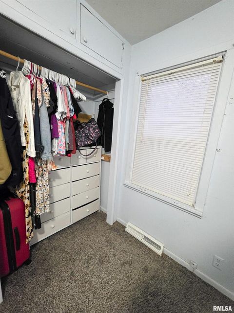 Tiny photo for 1037 E 3RD Street, Flora, IL 62839 (MLS # EB460737)