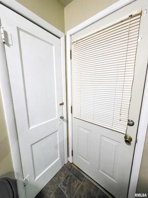 Tiny photo for 1037 E 3RD Street, Flora, IL 62839 (MLS # EB460737)