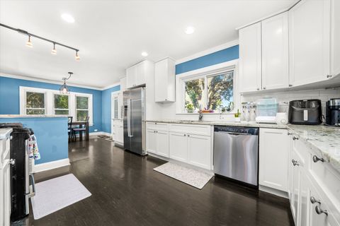 Tiny photo for 10004 Agatite Avenue, Schiller Park, IL 60176 (MLS # 12484423)